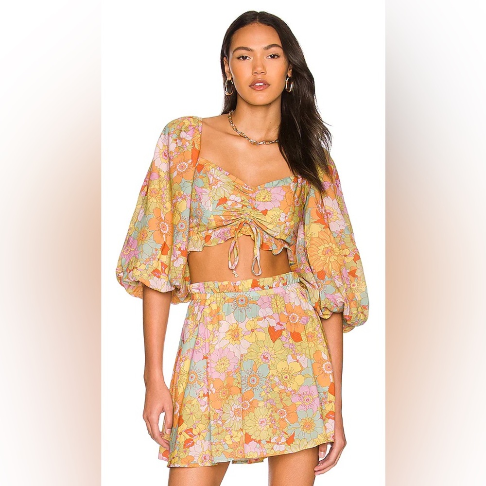 SHOW ME YOUR MUMU 🌼 Groovy Floral Top